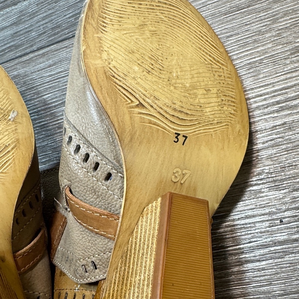 Miz Mooz Tan Leather Sandals woman’s size 37 (s98) - Picture 8 of 10